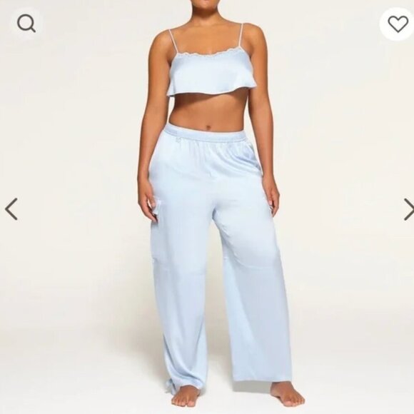 Skims Silk Cargo Pant Glacier - Picture 2 of 5